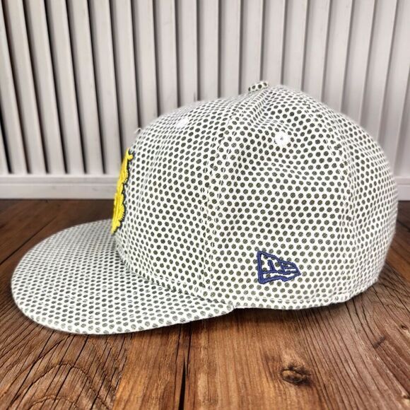 VTG New Era 59fifty Burton Fitted 7 3/8 Hat Cap White Gray Retro Snowboarding - Picture 6 of 11